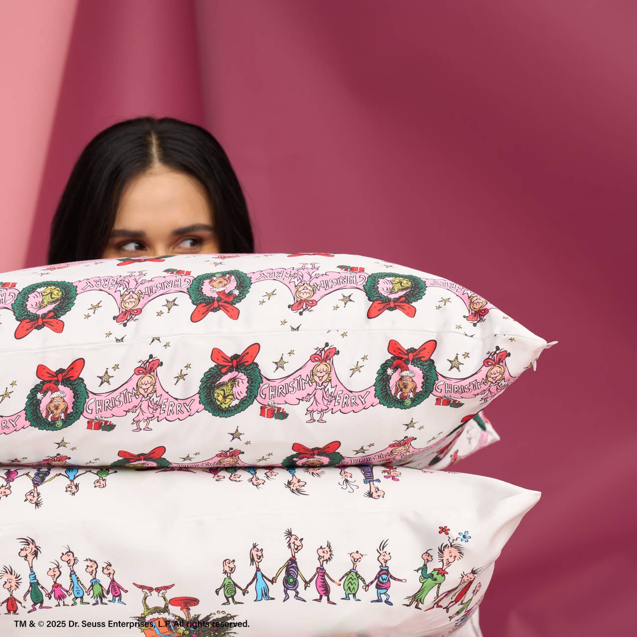 KITSCH - The Grinch x Kitsch Satin Pillowcase in Cindy Lou Who