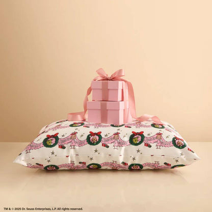 KITSCH - The Grinch x Kitsch Satin Pillowcase in Cindy Lou Who